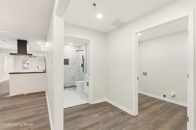 702 Gheens Ave, Louisville, KY 40214