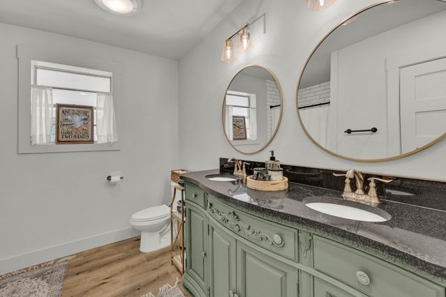 767 VALLEY OAKS DR DR, Canyon Lake, TX 78133