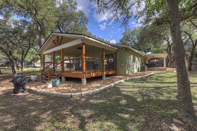 767 VALLEY OAKS DR DR, Canyon Lake, TX 78133