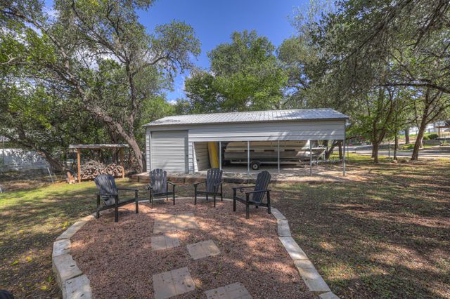 767 VALLEY OAKS DR DR, Canyon Lake, TX 78133