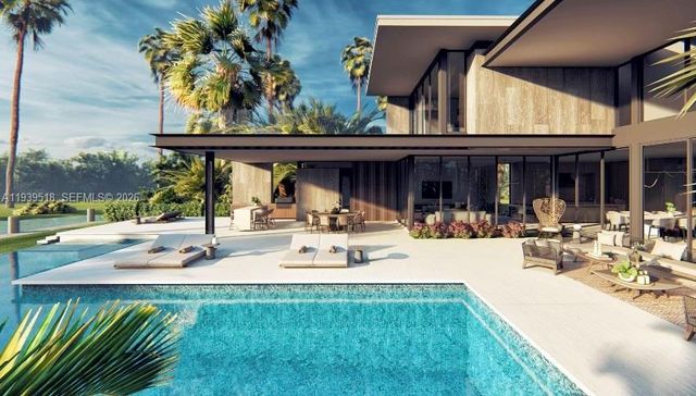 1049 S Southlake Dr, Hollywood, FL 33019