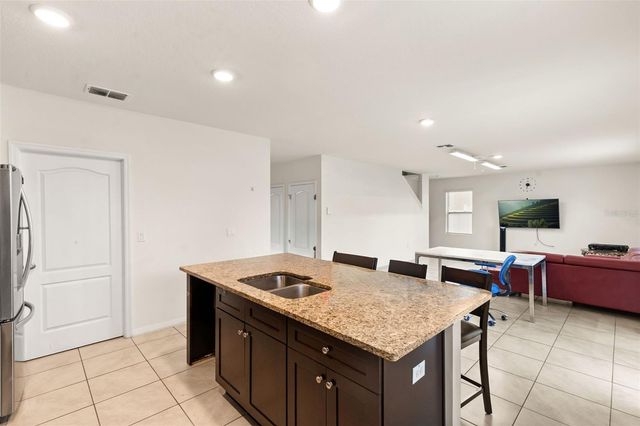 166 ST THOMAS DR, Mulberry, FL 33860