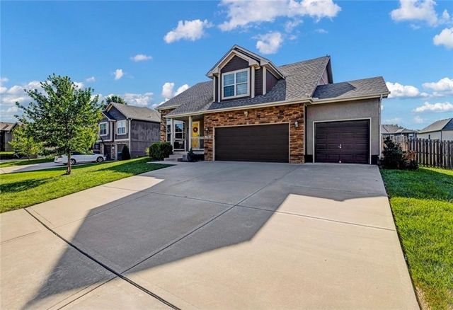 1409 NE Jaclyn Drive, Grain Valley, MO 64029