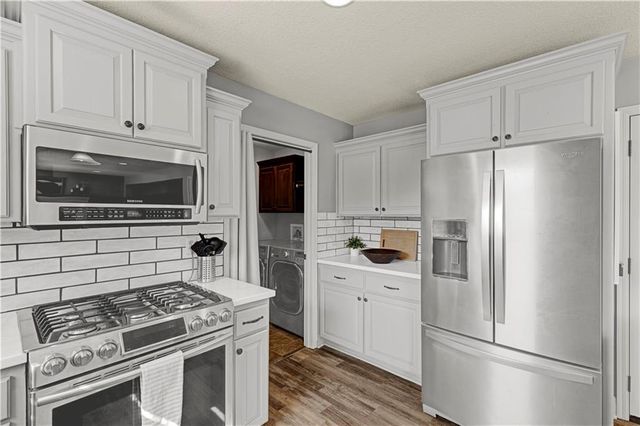 1409 NE Jaclyn Drive, Grain Valley, MO 64029