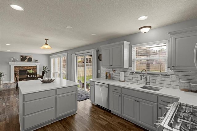 1409 NE Jaclyn Drive, Grain Valley, MO 64029