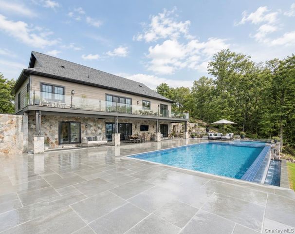 55 Ridgecrest, Putnam Valley, NY 10537