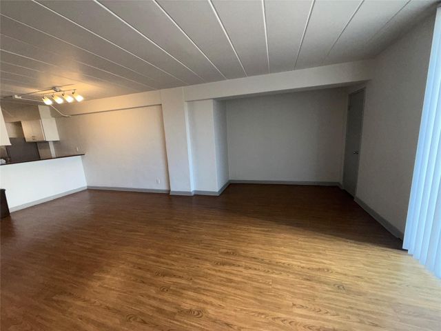 5400 Memorial Drive 411, Houston, TX 77007