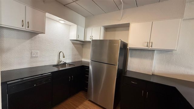 5400 Memorial Drive 411, Houston, TX 77007