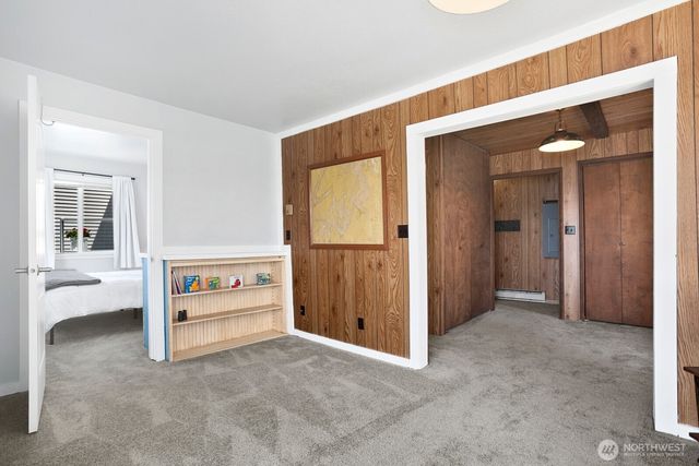 6829 Munter Lane NE, Tacoma, WA 98422