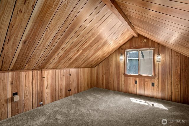 6829 Munter Lane NE, Tacoma, WA 98422
