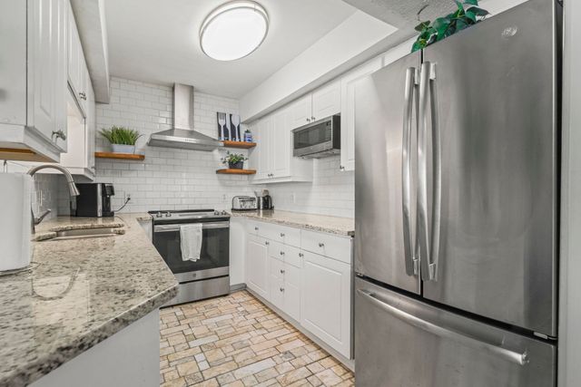 201 S Ocean Blvd Unit 1305, North Myrtle Beach, SC 29582