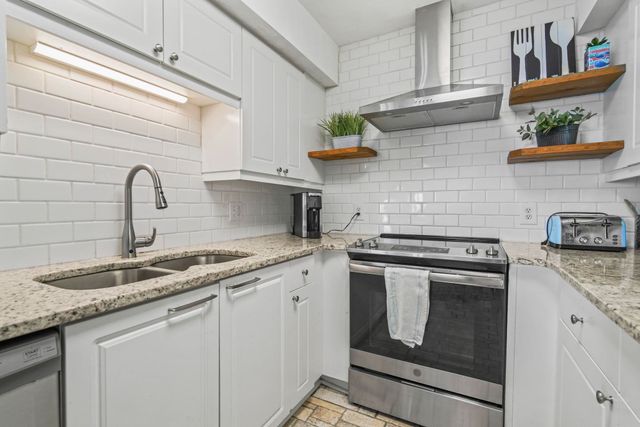 201 S Ocean Blvd Unit 1305, North Myrtle Beach, SC 29582