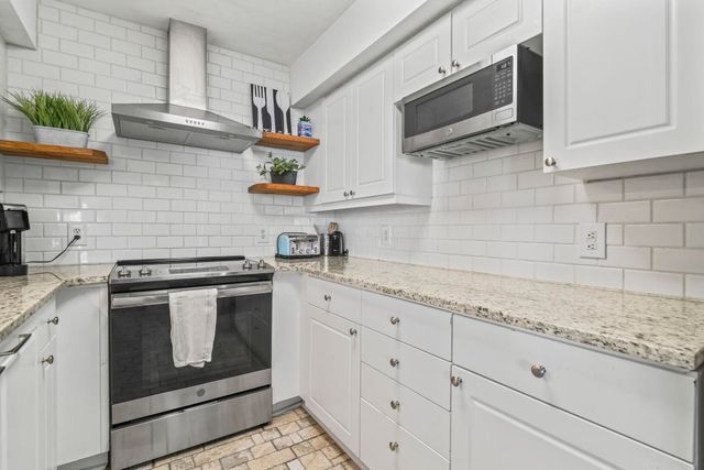 201 S Ocean Blvd Unit 1305, North Myrtle Beach, SC 29582