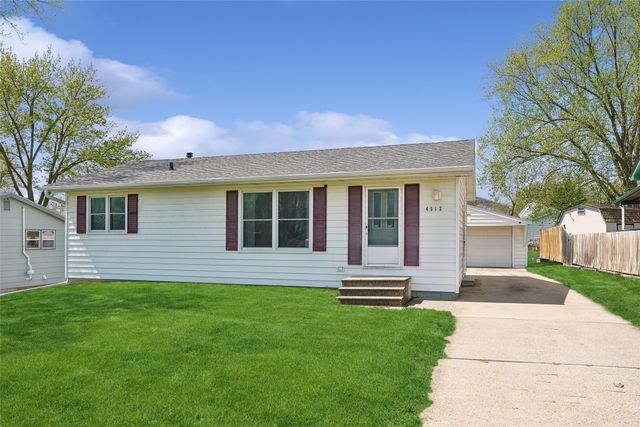 4512 SE 6th Street, Des Moines, IA 50315