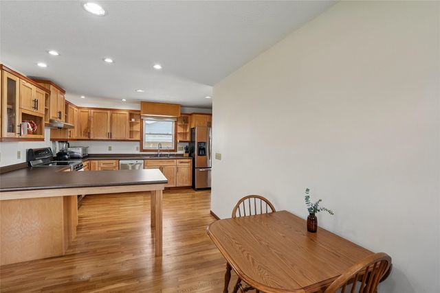 4512 SE 6th Street, Des Moines, IA 50315