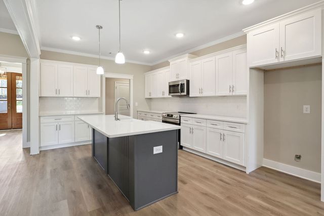 3079 Lee Road 0318, Smiths Station, AL 36877