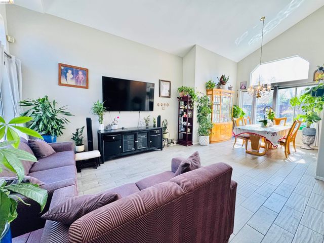 3865 Mcdougald Blvd, Stockton, CA 95206