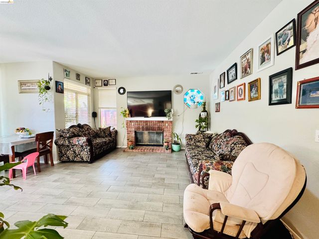 3865 Mcdougald Blvd, Stockton, CA 95206