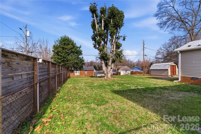 4000 Fieldcrest Road, Charlotte, NC 28217