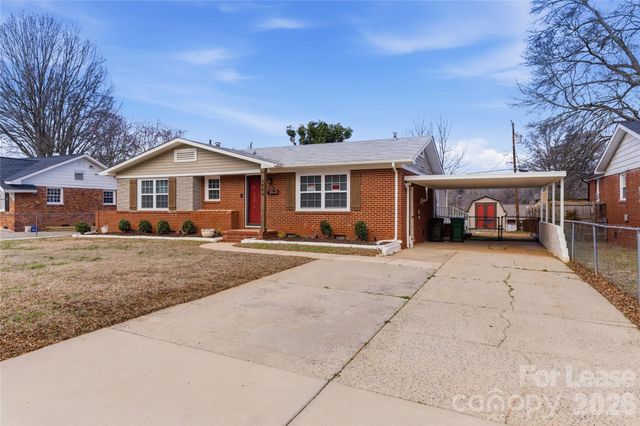 4000 Fieldcrest Road, Charlotte, NC 28217