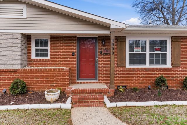 4000 Fieldcrest Road, Charlotte, NC 28217