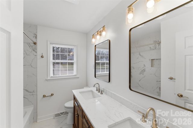 4000 Fieldcrest Road, Charlotte, NC 28217