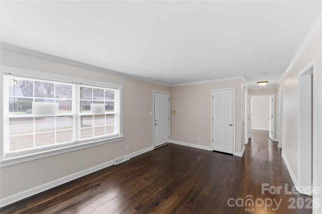 4000 Fieldcrest Road, Charlotte, NC 28217