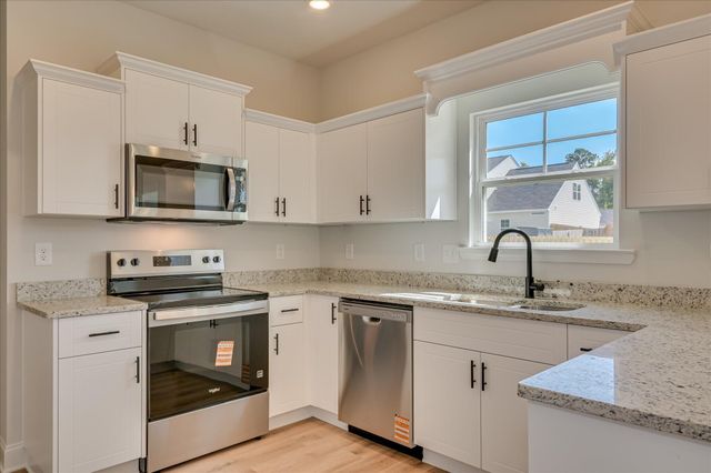 829 Sweetgrass Circle, Harlem, GA 30814