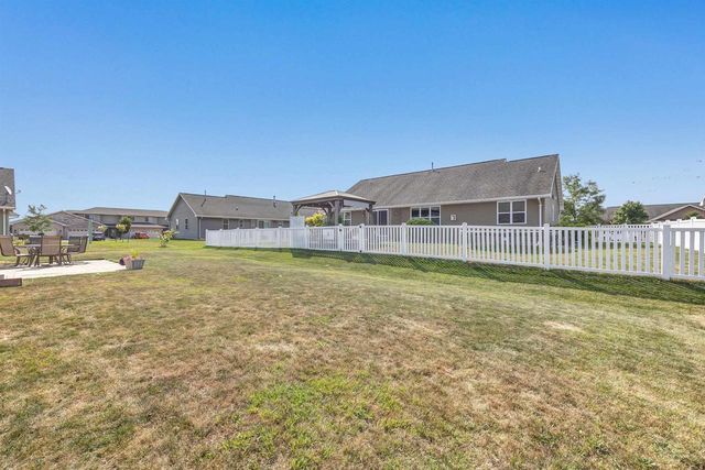 854 ROTH ROAD, De Pere, WI 54115