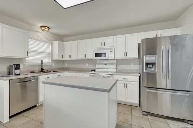 2554 Dove Crossing Dr, New Braunfels, TX 78130