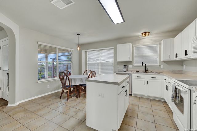 2554 Dove Crossing Dr, New Braunfels, TX 78130