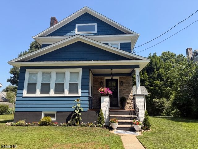 521 5Th St, Belvidere Twp., NJ 07823
