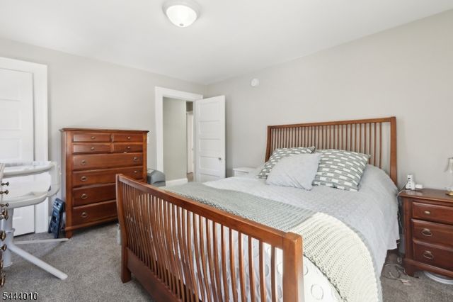 521 5Th St, Belvidere Twp., NJ 07823