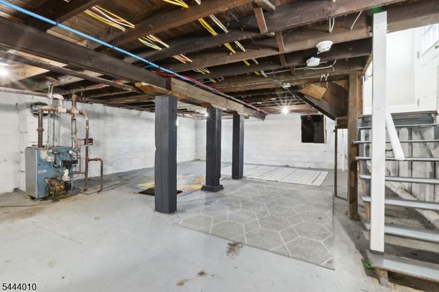 521 5Th St, Belvidere Twp., NJ 07823