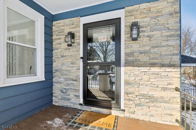 521 5Th St, Belvidere Twp., NJ 07823