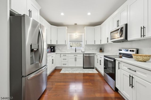 521 5Th St, Belvidere Twp., NJ 07823