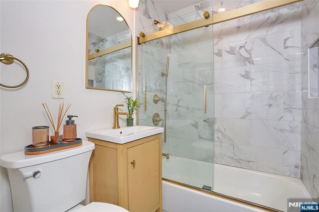 34 Charles Terrace, Waldwick, NJ 07463