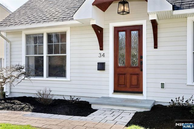 34 Charles Terrace, Waldwick, NJ 07463