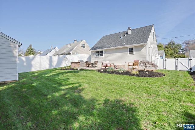 34 Charles Terrace, Waldwick, NJ 07463