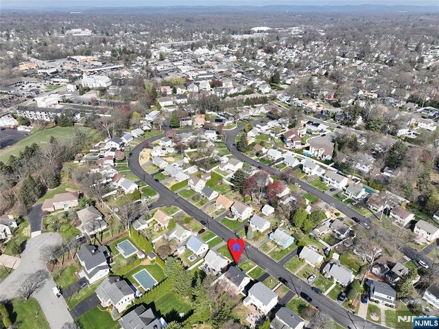 34 Charles Terrace, Waldwick, NJ 07463