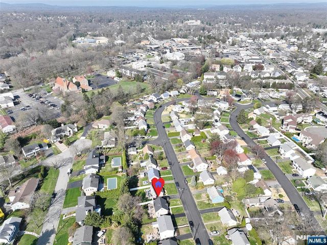 34 Charles Terrace, Waldwick, NJ 07463