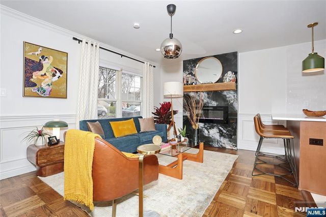34 Charles Terrace, Waldwick, NJ 07463