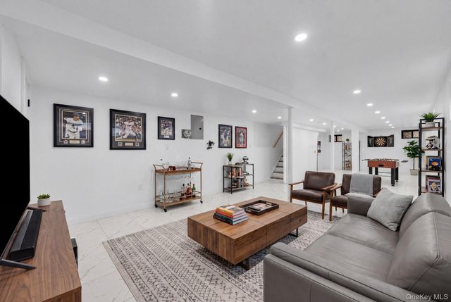 10902 169th Place, Jamaica, NY 11433