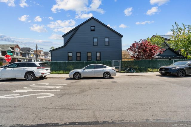 10902 169th Place, Jamaica, NY 11433