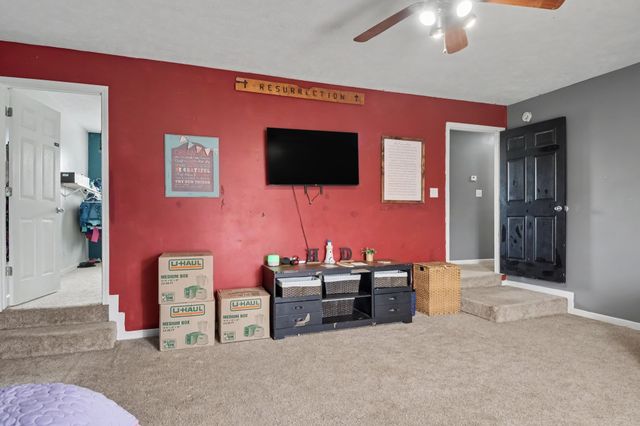 3717 S Naples Ct, Clarksville, TN 37040