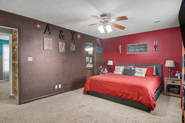 3717 S Naples Ct, Clarksville, TN 37040