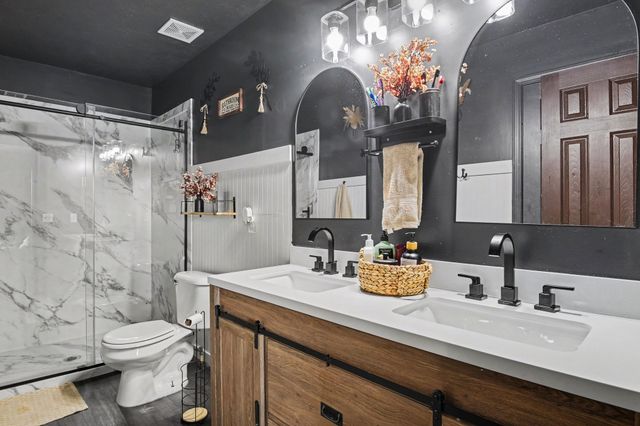 3717 S Naples Ct, Clarksville, TN 37040