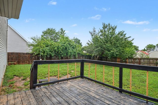 3717 S Naples Ct, Clarksville, TN 37040