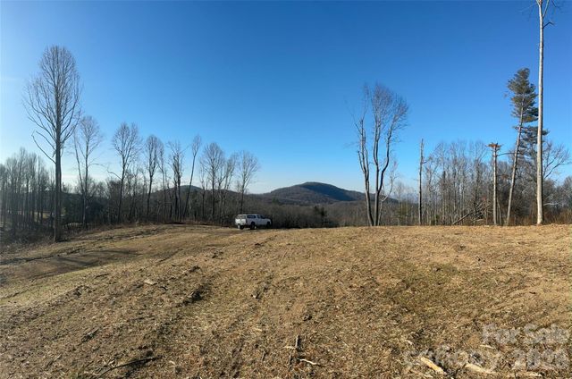 620 Dancing Bear Drive 195, Hendersonville, NC 28792