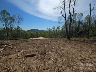 620 Dancing Bear Drive 195, Hendersonville, NC 28792